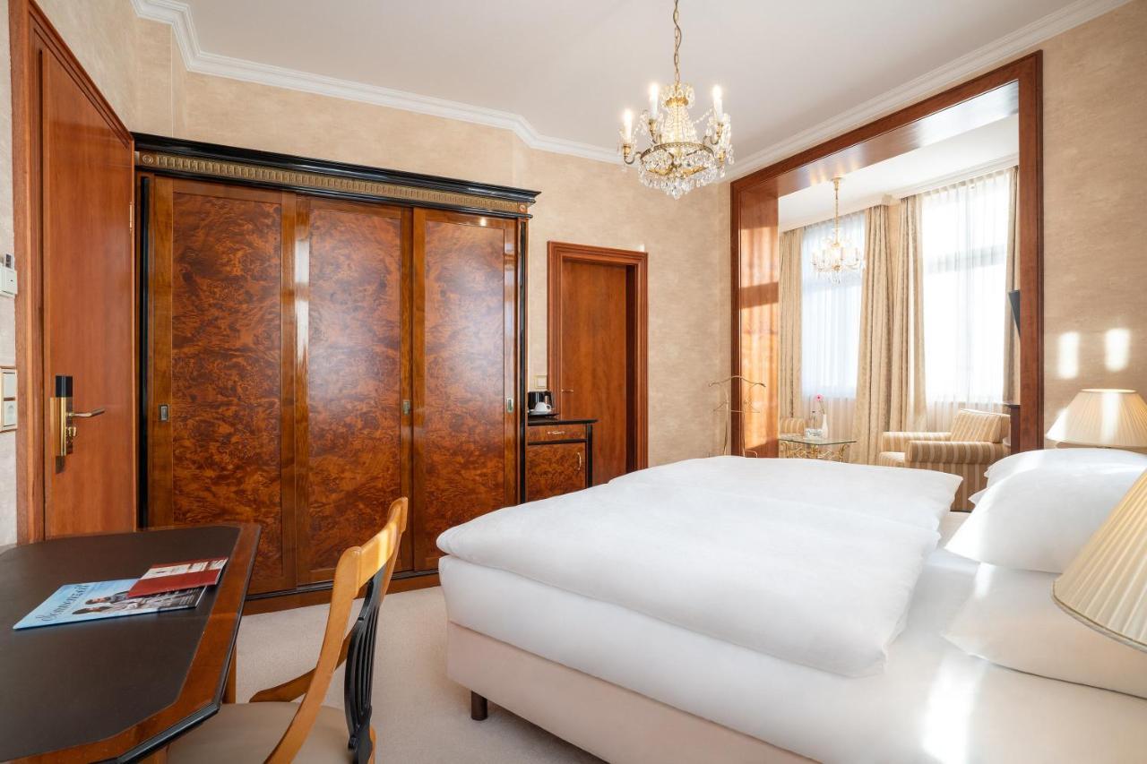 Seetelhotel Ahlbecker Hof Heringsdorf Dış mekan fotoğraf A room at the Hotel Savoy