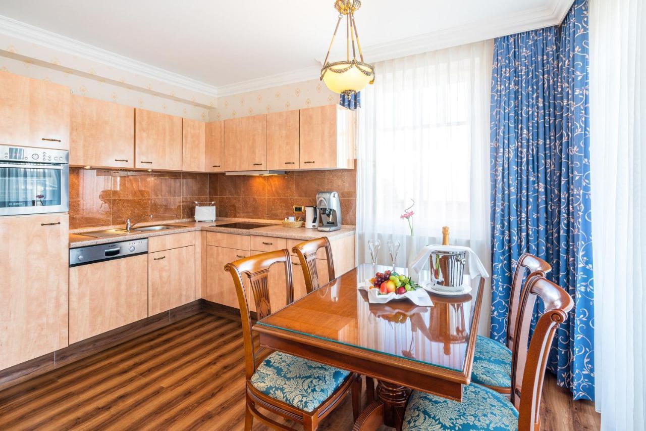 Seetelhotel Ahlbecker Hof Heringsdorf Dış mekan fotoğraf A modern kitchen