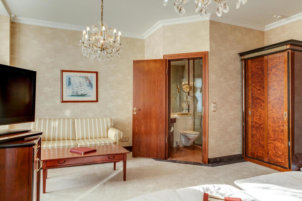 Seetelhotel Ahlbecker Hof Heringsdorf Dış mekan fotoğraf A room at the hotel