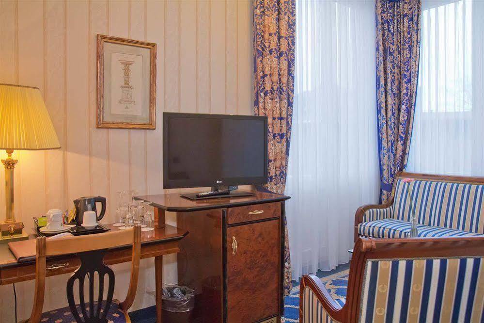 Seetelhotel Ahlbecker Hof Heringsdorf Dış mekan fotoğraf A room at the hotel