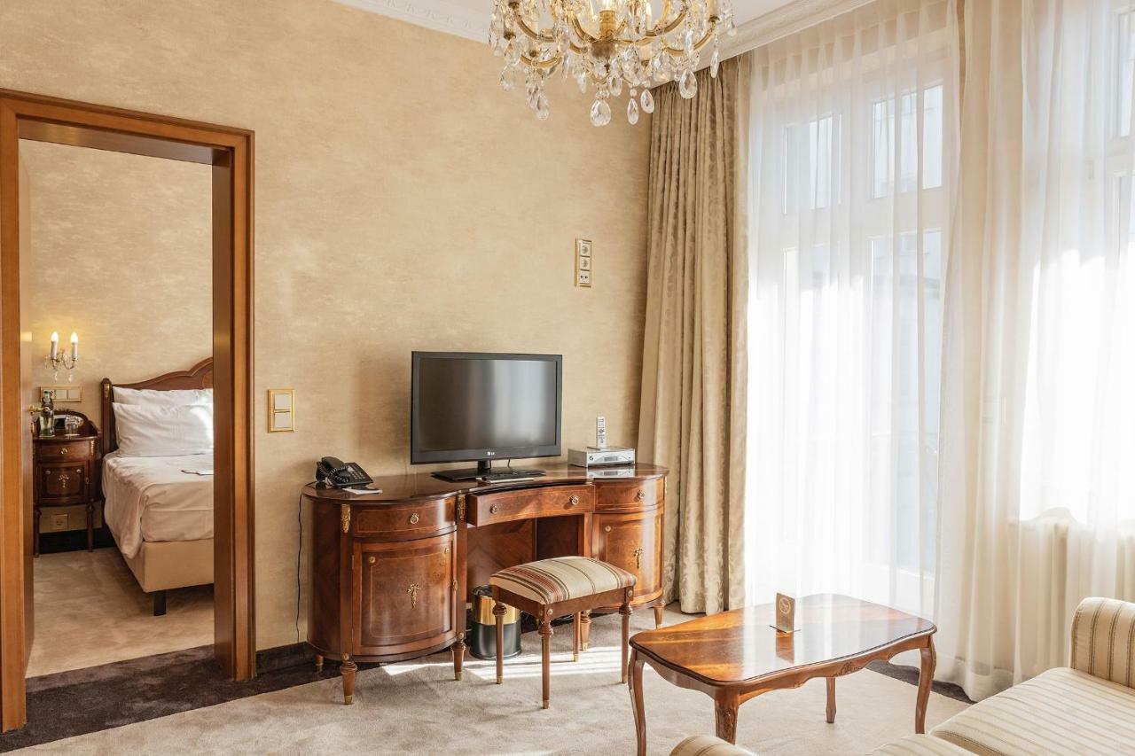 Seetelhotel Ahlbecker Hof Heringsdorf Dış mekan fotoğraf A suite at the Hotel de Saxe